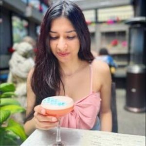 Meet your Posher, Akriti